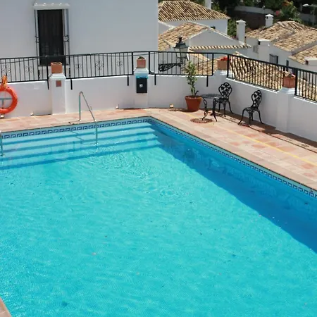 Pueblo Cosy Townhouse, Sleeps 4 *